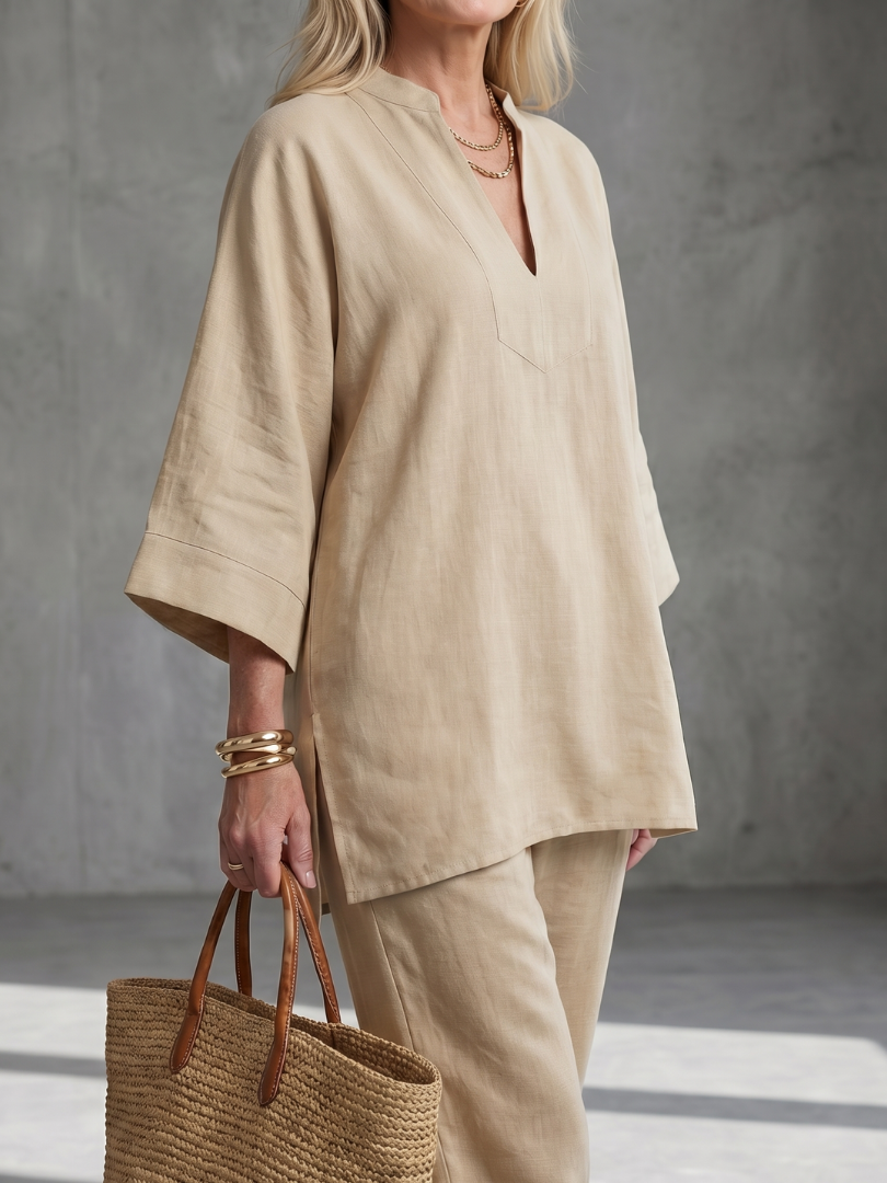 Amare | Túnica con escote en V y pantalón fruncido