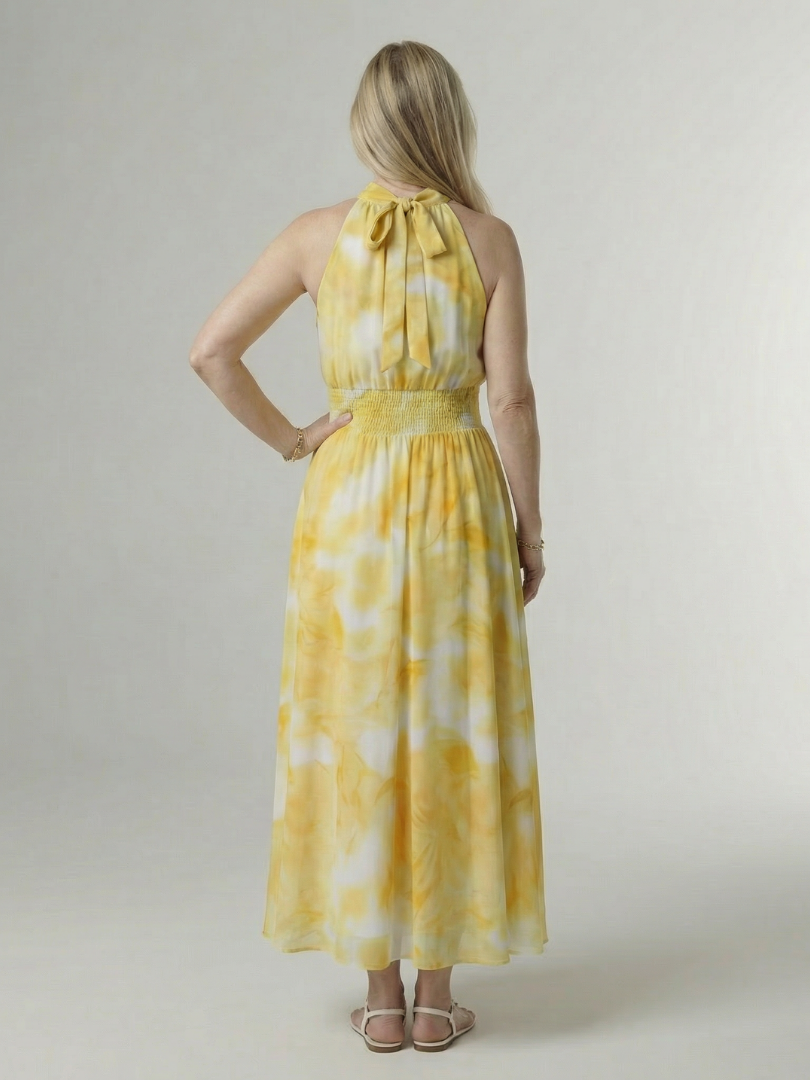 Kirayo | Vestido midi fruncido con cuello halter